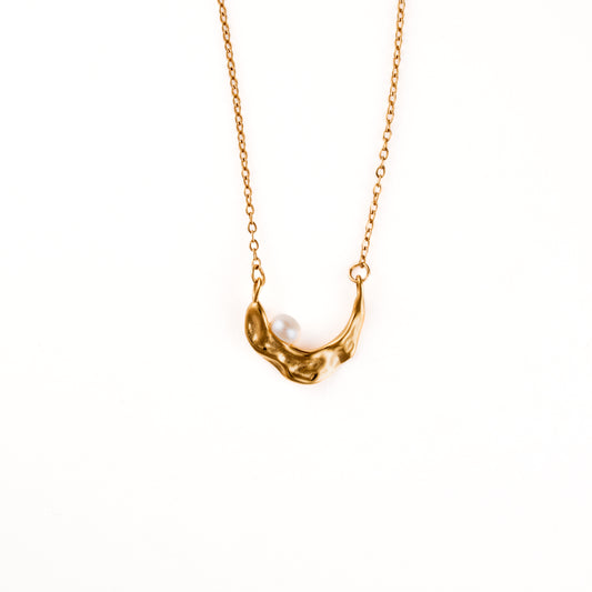 Collier Moon